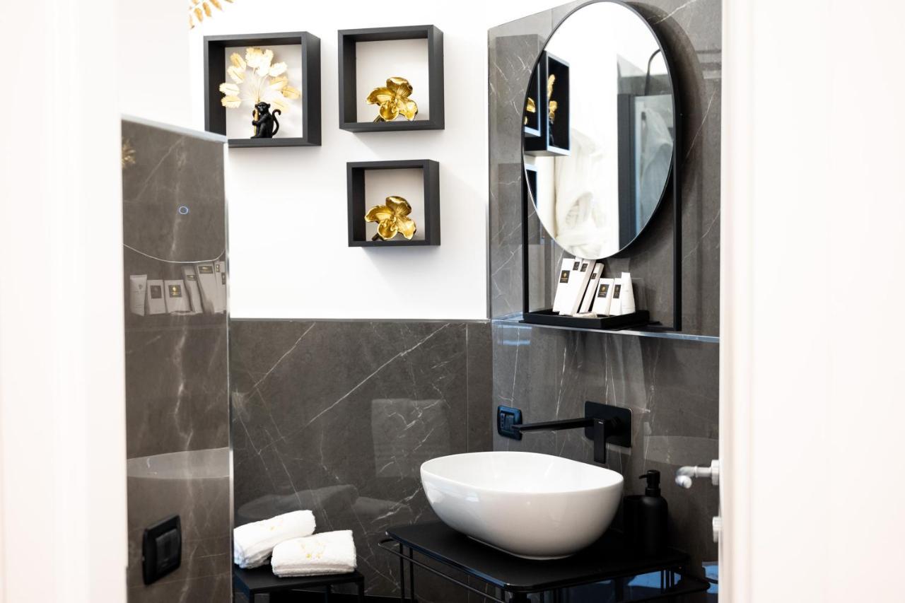 NM Luxury Suites Pompéi Extérieur photo