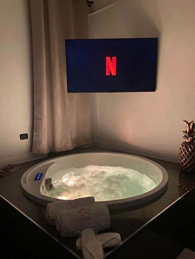 NM Luxury Suites Pompéi Extérieur photo