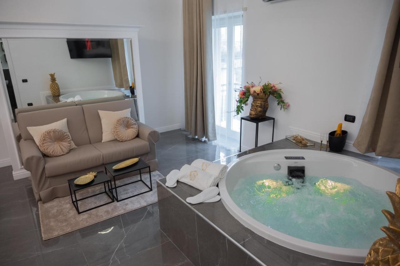NM Luxury Suites Pompéi Extérieur photo