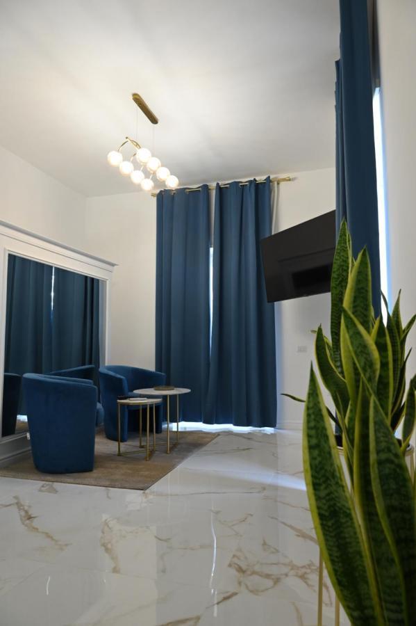 NM Luxury Suites Pompéi Extérieur photo