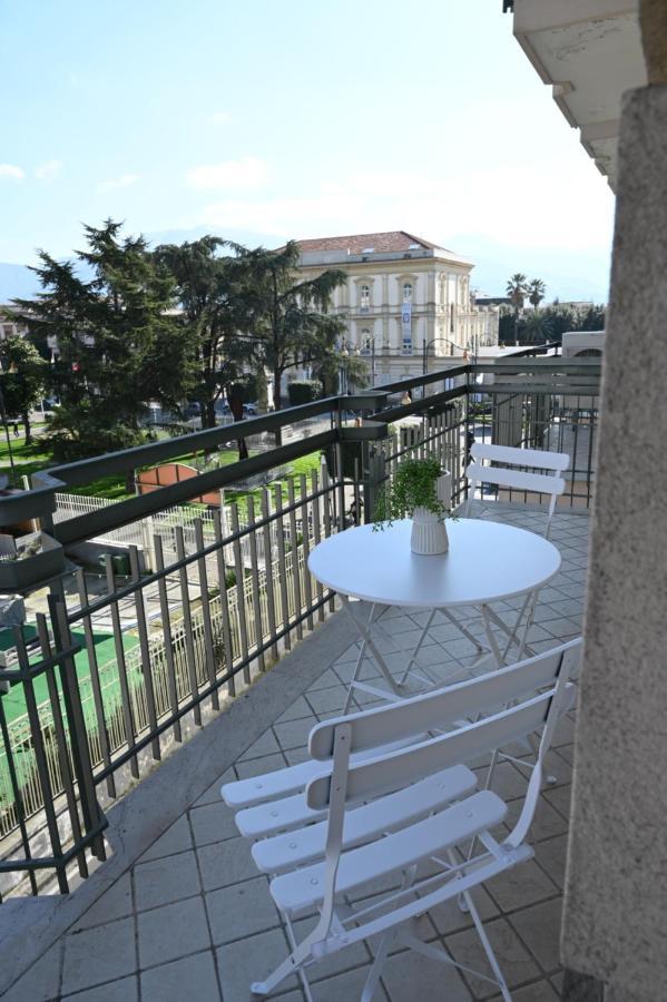NM Luxury Suites Pompéi Extérieur photo